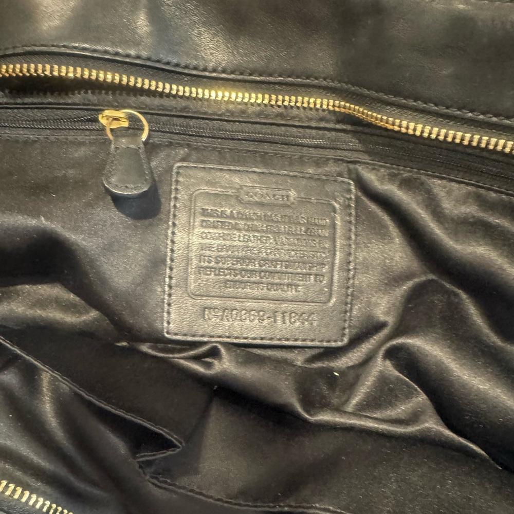 COACH SOHO black leather Satchel tote purse - Picture 10 of 17